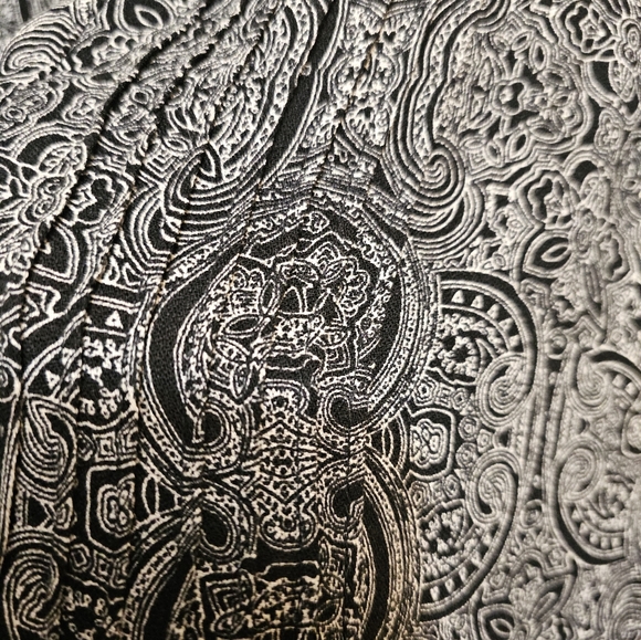 Dress Barn Westport Boho Bell Sleeve Top Tunic Blouse Women's NWT M Black/Cream - Picture 8 of 9